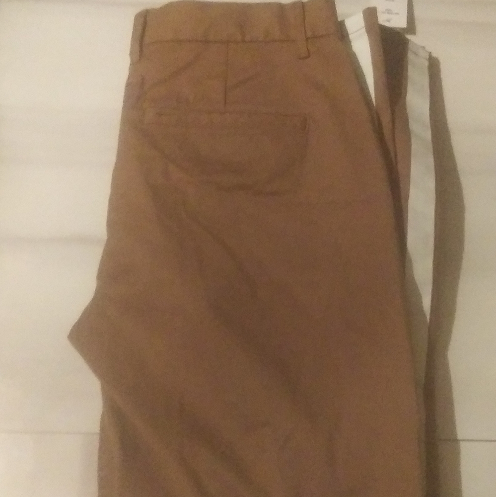 KHAKIS by GAP